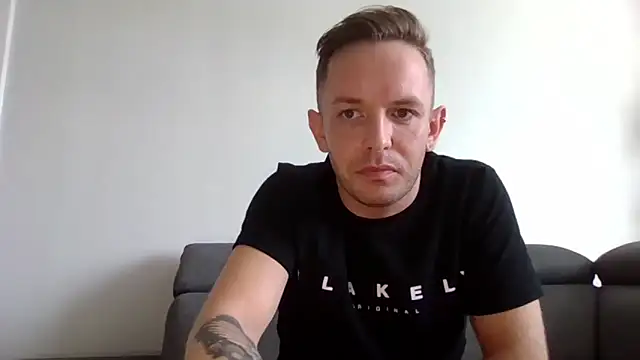 verscub6969 online show from June 13, 2026, 9:07 am