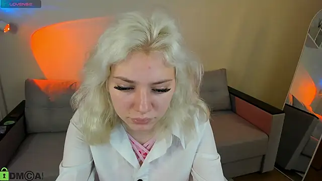 Kate Krose online show from February 3, 2026, 1:49 am