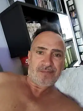 Snapshot of bobo672 chatting on April 30, 2026, 5:58 am bobo672 online show from April 30, 2026, 5:58 am