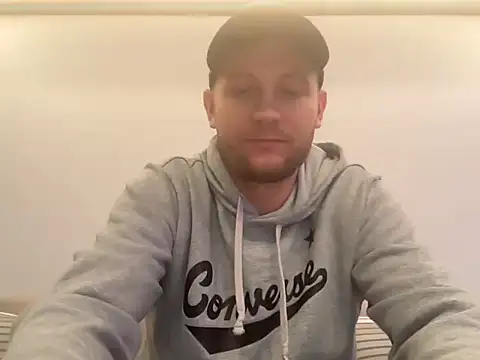 LubasOriginMen online show from February 6, 2026, 1:40 pm