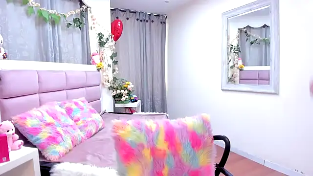 Snapshot of Keiry_Paloma chatting on February 21, 2026, 1:46 pm Keiry Paloma online show from February 21, 2026, 1:46 pm