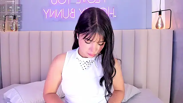 cherry monroe online show from February 6, 2026, 10:33 am