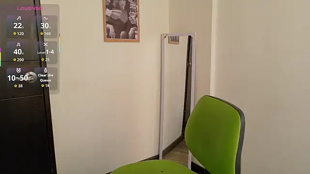 PaulaSantanaOf online show from February 14, 2026, 5:24 pm