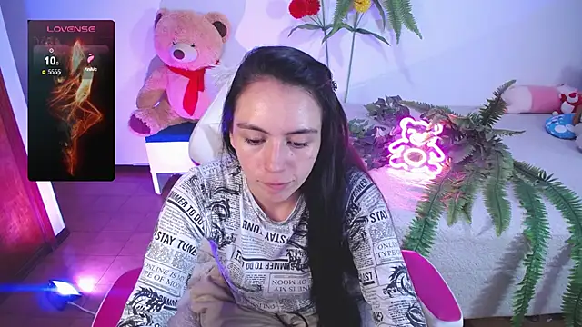 Snapshot of lika_little0 chatting on February 16, 2026, 6:06 pm lika little0 online show from February 16, 2026, 6:06 pm