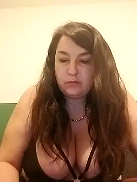 Snapshot of alexandrafrancaise0000 chatting on February 14, 2026, 9:31 am alexandrafrancaise0000 online show from February 14, 2026, 9:31 am