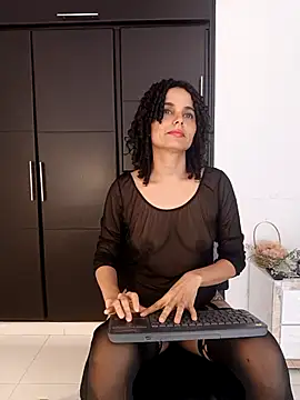 Snapshot of Nala_OMG chatting on January 31, 2026, 8:18 pm Nala OMG online show from January 31, 2026, 8:18 pm