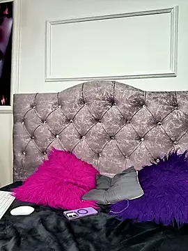 violetmist online show from February 6, 2026, 1:34 am