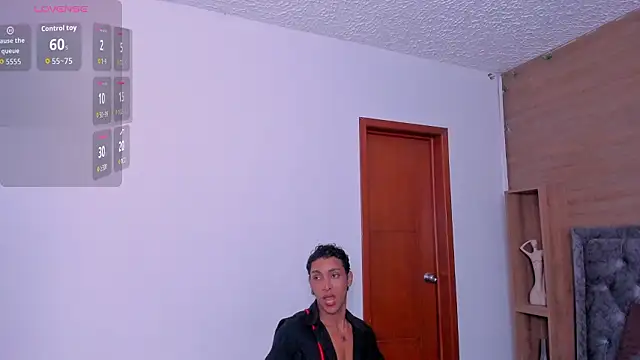 Snapshot of drako18_ chatting on February 3, 2026, 2:53 am drako18 online show from February 3, 2026, 2:53 am