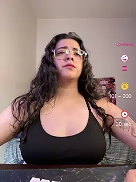 Ales Kitten Live online show from May 20, 2026, 9:45 pm