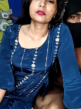 Pritu675 online show from May 15, 2026, 7:28 am