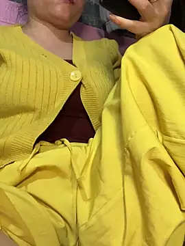 Star-sweet01 online show from March 17, 2026, 8:17 am