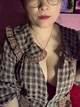 Snapshot of Star-sweet01 chatting on February 10, 2026, 1:26 am Star-sweet01 online show from February 10, 2026, 1:26 am