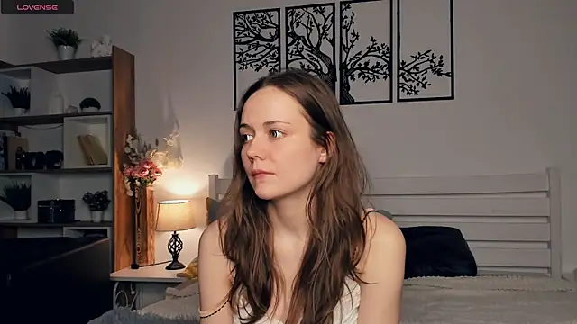 MalvinaTrafford online show from February 12, 2026, 9:25 pm