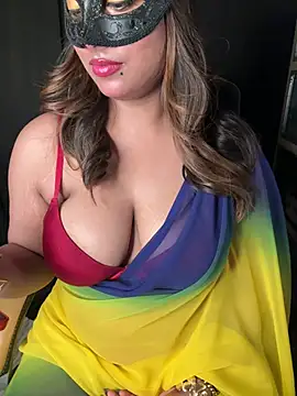 Snapshot of queen-panda chatting on February 7, 2026, 6:49 pm queen-panda online show from February 7, 2026, 6:49 pm