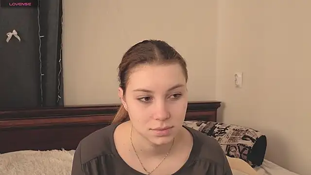 JadwigaTagliavia online show from March 27, 2026, 9:10 am