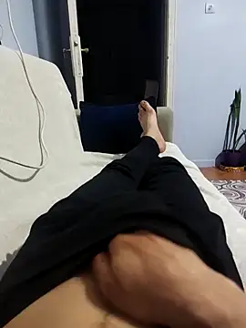 onurcannnnnnmmms online show from February 13, 2026, 7:03 pm