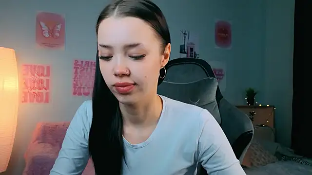 Vexnexe online show from February 6, 2026, 5:14 am