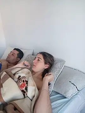 laparejaideal08 online show from February 26, 2026, 9:09 am