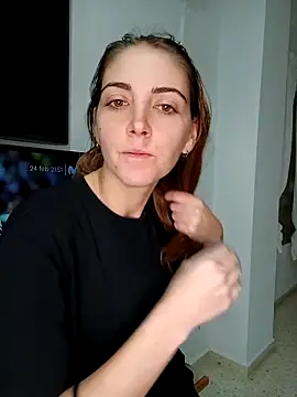 laparejaideal08 online show from February 24, 2026, 8:53 pm