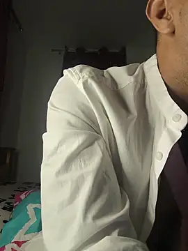 logan-31 online show from February 6, 2026, 5:14 am