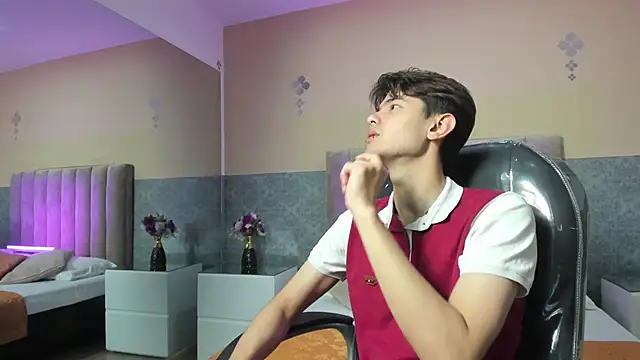 Derek Sinn online show from March 10, 2026, 7:51 pm