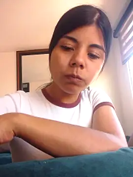 Snapshot of Roxan_King chatting on February 26, 2026, 3:01 pm Roxan King online show from February 26, 2026, 3:01 pm