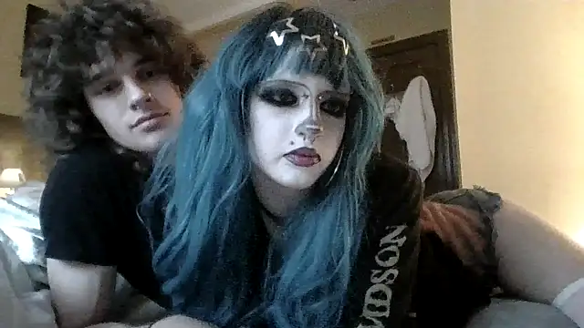 emoprincessxD online show from April 5, 2026, 9:54 pm