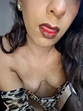 ebyssalexaa95 online show from May 19, 2026, 4:08 am