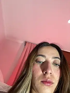 Snapshot of kloe__t18 chatting on March 1, 2026, 11:43 am kloe t18 online show from March 1, 2026, 11:43 am