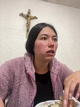 Snapshot of Tammy8 chatting on February 18, 2026, 7:32 pm Tammy8 online show from February 18, 2026, 7:32 pm