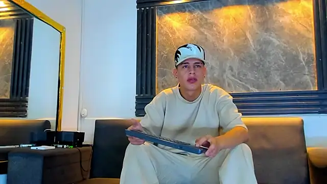 Dominic 26 online show from March 1, 2026, 8:09 pm