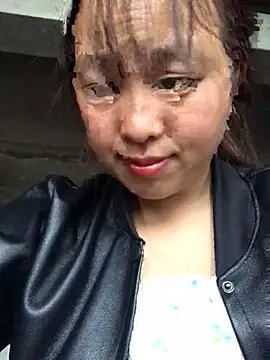 Snapshot of honeyyy110 chatting on February 11, 2026, 3:17 am honeyyy110 online show from February 11, 2026, 3:17 am