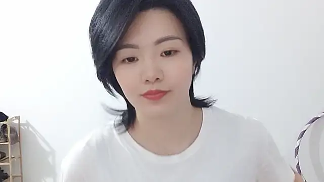 Nikishine online show from April 13, 2026, 1:37 pm