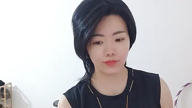 Nikishine online show from April 15, 2026, 2:06 am