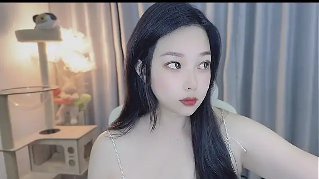 Snapshot of Yumi_yuni chatting on May 14, 2026, 9:01 pm Yumi yuni online show from May 14, 2026, 9:01 pm