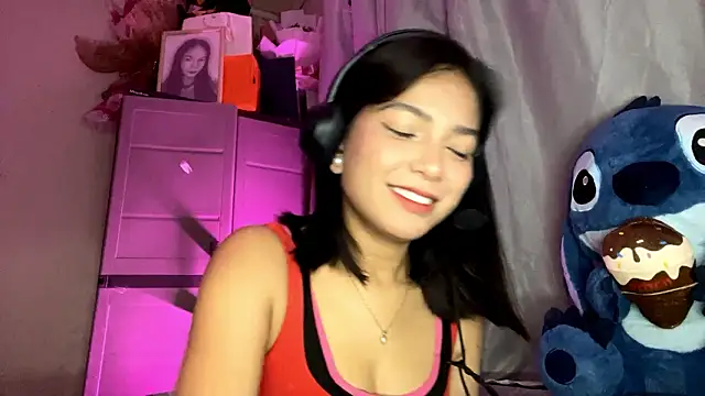 Snapshot of ConstancePorrini chatting on February 16, 2026, 10:36 am ConstancePorrini online show from February 16, 2026, 10:36 am