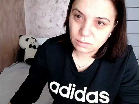 Snapshot of LorraGrey chatting on February 10, 2026, 6:45 am LorraGrey online show from February 10, 2026, 6:45 am