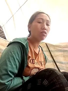 hot-luna- online show from February 24, 2026, 1:17 am