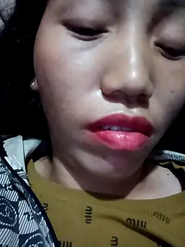 hot-luna- online show from February 20, 2026, 8:11 pm