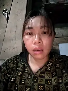 Bella-222 online show from April 17, 2026, 11:24 am