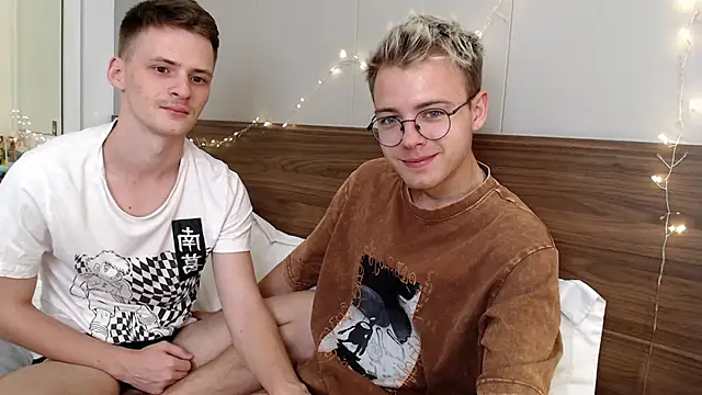 Snapshot of NikiKerryCum chatting on February 14, 2026, 1:33 pm NikiKerryCum online show from February 14, 2026, 1:33 pm