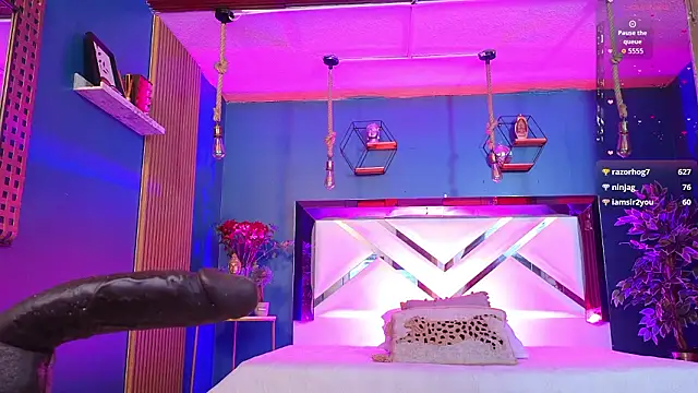 Ladyy brownn online show from March 7, 2026, 11:38 am