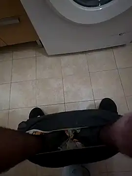 Snapshot of Heyyo3 chatting on February 9, 2026, 9:18 am Heyyo3 online show from February 9, 2026, 9:18 am