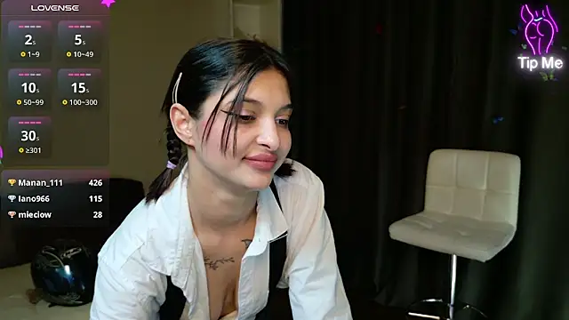 Eva Sterling  online show from April 1, 2026, 12:50 pm