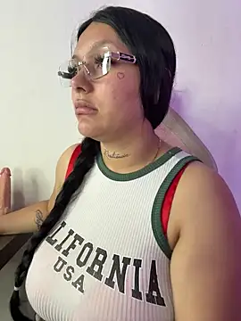 Snapshot of Miia__Taylor chatting on February 16, 2026, 2:54 am Miia Taylor online show from February 16, 2026, 2:54 am