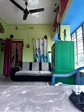 Mahira06 online show from May 11, 2026, 3:52 am