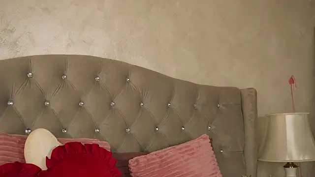 Celine Noir online show from April 4, 2026, 4:41 am