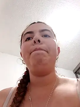 Snapshot of lyss_muller chatting on February 13, 2026, 5:02 pm lyss muller online show from February 13, 2026, 5:02 pm