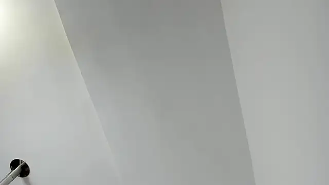 naomi amoretti online show from February 11, 2026, 4:29 pm