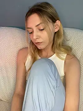 Leecey online show from February 21, 2026, 6:48 am